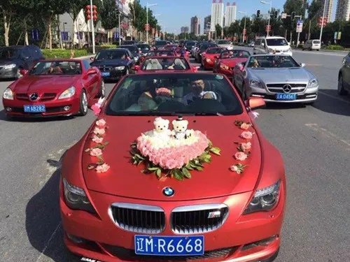 租婚车价格一般是多少 2018婚车租赁价格大全