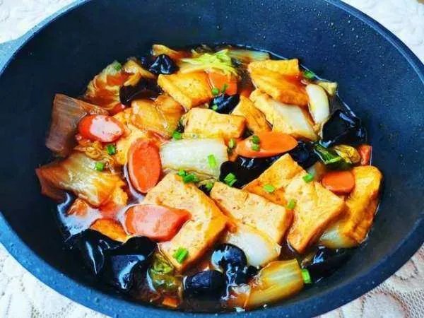 白菜炖豆腐怎样做才好吃?有什么小窍门?