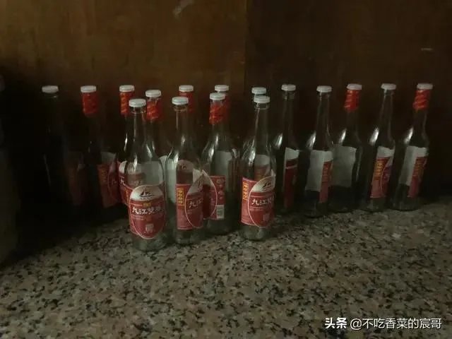 如果你是牵狗女孩,你会逃跑嘛?