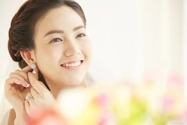 我最近在学习化妆,新娘妆总是很漂亮,韩式新娘妆教程是什么?
