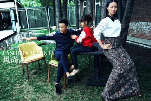 关悦携大女儿逛街,那些明星女儿你最喜欢谁的?