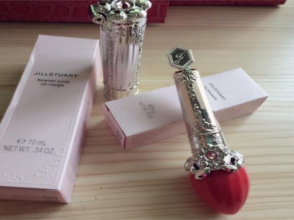 去日本必买的化妆品有哪些?可以具体推荐几款吗?