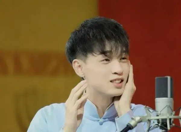 秦霄贤为什么能成为各类综艺节目的常驻嘉宾?他的身上有着怎样的魅力?