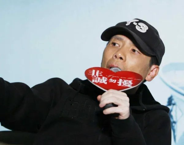 冯小刚炮轰李晨,什么人都能当导演滚出娱乐圈,李晨霸气回怼,发生了啥?