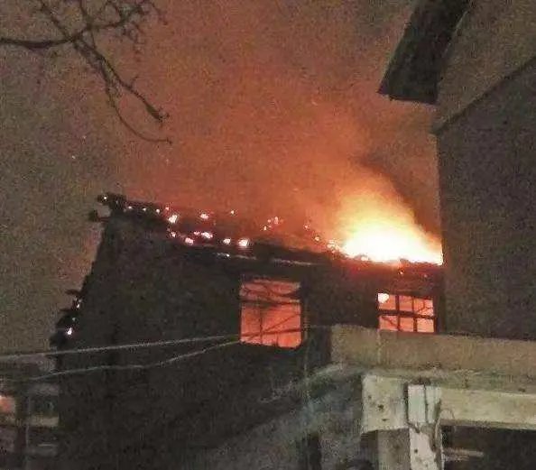宁波一民房发生火灾致7死,导致火灾发生的原因是什么?