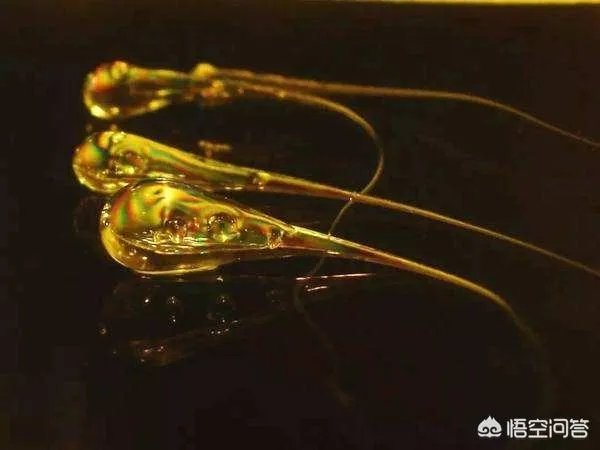 子弹都打不碎的“鲁珀特之泪”为何一捏尾部就碎了?