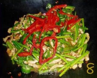 蒜苗炒肉丝
