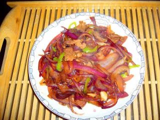 洋葱炒肉
