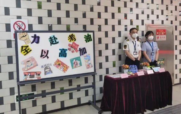 北京高考首日现场，疫情下的“特别”高考如何保障考生的安全？