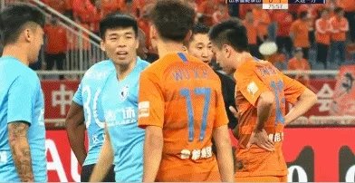 中超赛场再现争议,李帅国骂+掌掴吴兴涵!有张稀哲前车之鉴下,他会被禁赛多久?