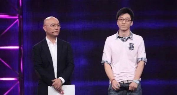 非诚勿扰那个无人敢牵手的“猫脸”化妆师,素颜什么样?