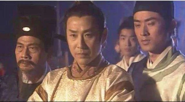 假如说古代时皇帝死了,无儿无女,但皇后怀孕了,还有八个月才生?