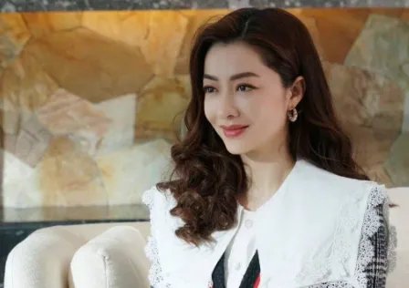 熊黛林时隔多年回归事业,透露豪门太太真实生活,并不快乐,为何这么说?