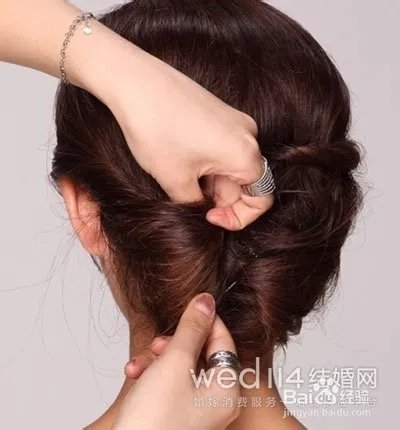 韩式短发新娘发型步骤