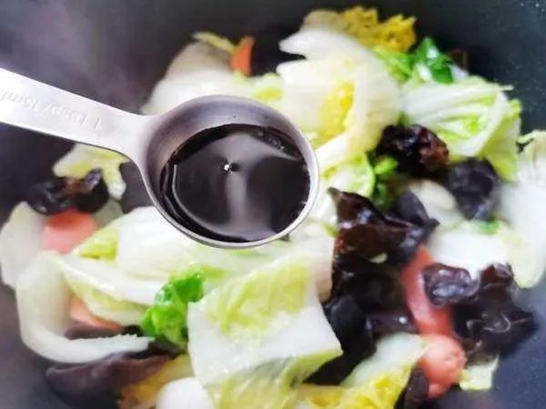 白菜炖豆腐怎样做才好吃?有什么小窍门?