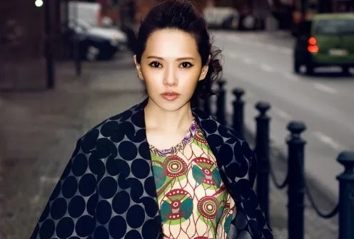 哈利开微博,伊能静发文:你不再是伊能静儿子,你是你自己,怎么回事?