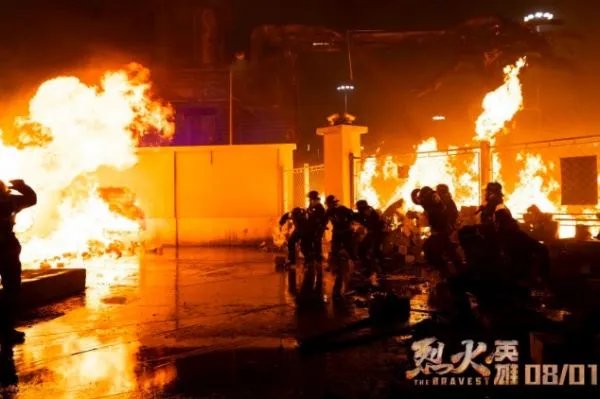 《烈火英雄》根据大连“7·16”石油管线爆炸事件改编,当时为什么会发生这种情况?最后查出爆炸原因了吗?