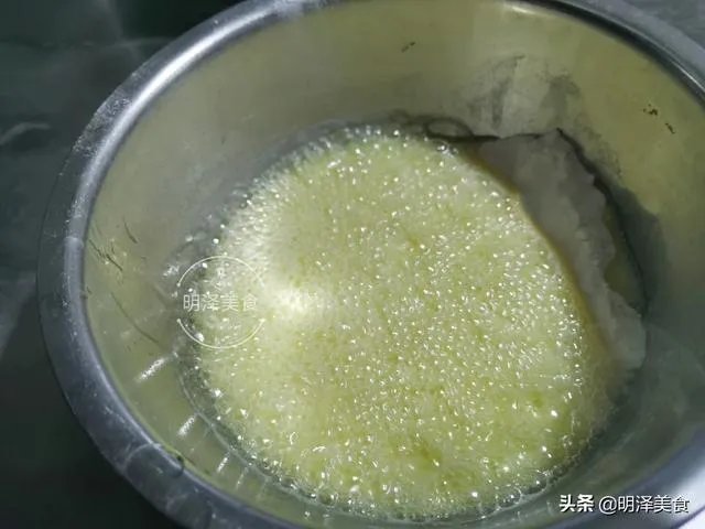 怎样做油酥饼?里面的油酥怎样做?详细的做法步骤图有吗?