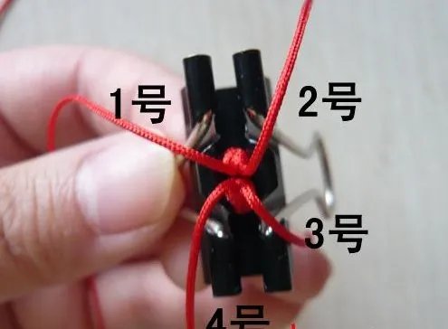 怎么做红绳脚链