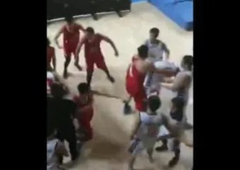 河南广西球员互殴是在哪里打起来的?