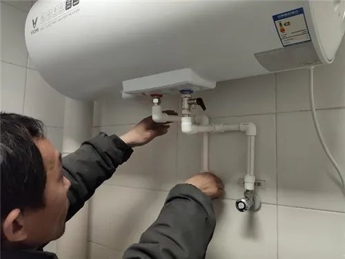 冷热水龙头怎么接热水器