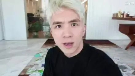 网红直播误关美颜