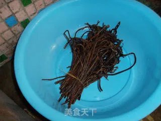 怪味蕨菜