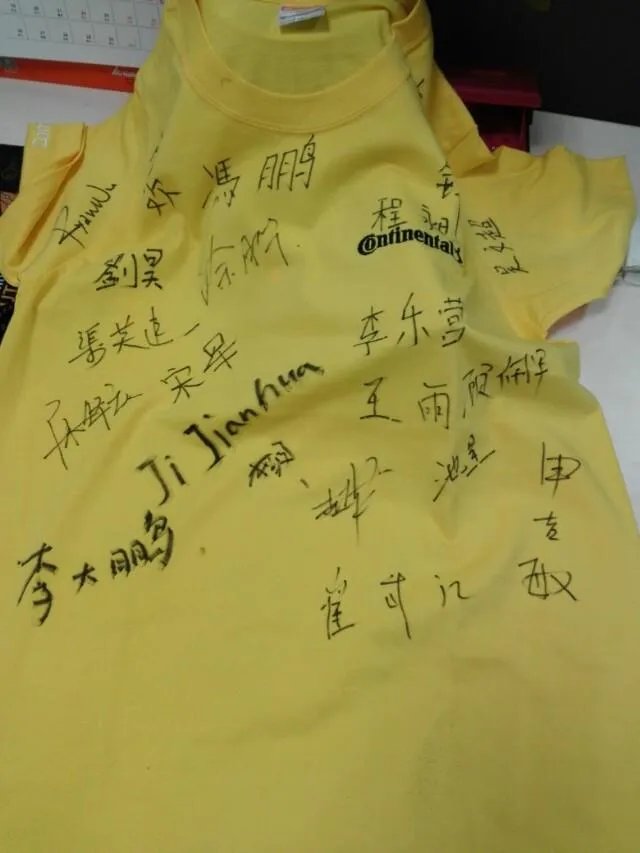 如何看待男子登珠峰在8600米高度倒下上百人路过无人救?