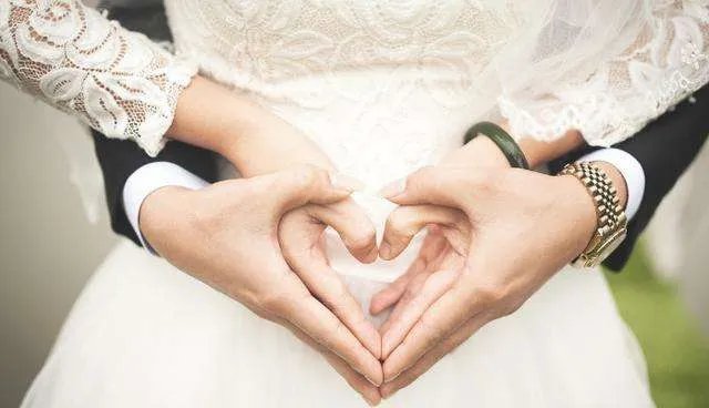 男的什么时候可以领结婚证 领结婚证需要准备什么