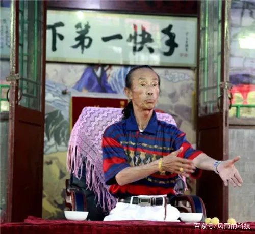 “手艺大师”王宝合，为什么年近70功力不减，3个球2个碗拿下4亿巨款？