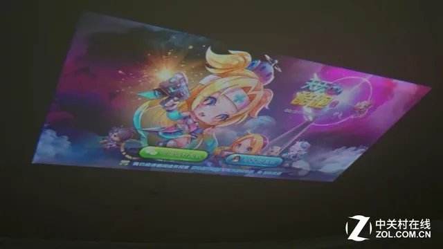 青橙VOGA 2 AI激光投影手机 把电影院装兜里