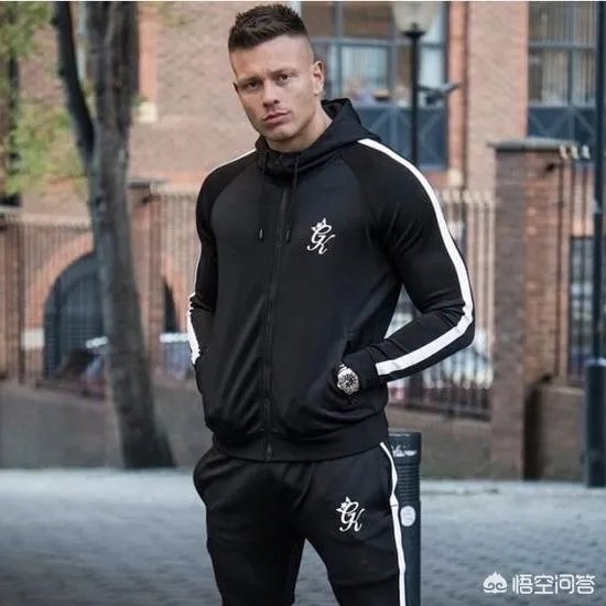土豪怎么穿衣打扮,富豪怎么穿衣打扮?