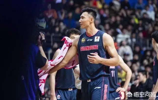 广东宏远为对抗辽宁连签两大超级外援,马尚和比斯利能给广东带来什么?他俩和周琦相比如何?