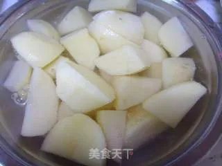 土豆烧排骨