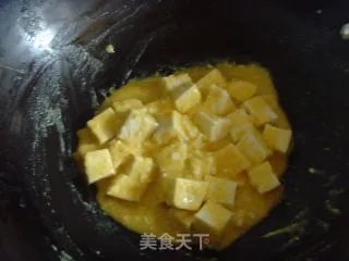 【蟹黄豆腐】