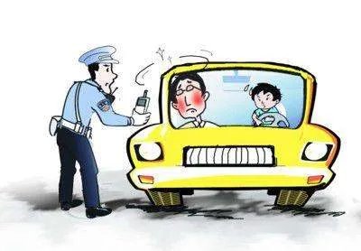 男子遇查酒驾把车开进交警队,警方对此有何表示?