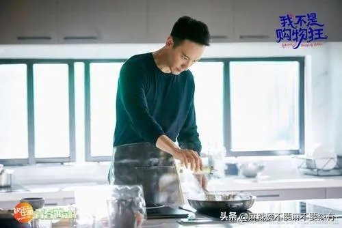 怎么评价电视剧《我不是购物狂》里商战这个情节,你觉得电商pk百货谁能赢?