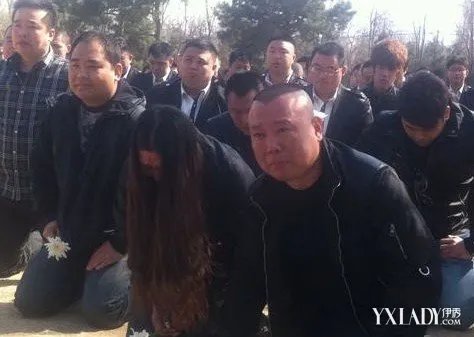何云伟李菁骂郭德纲真相其炮轰郭德纲:祭拜侯耀文纯属炒作