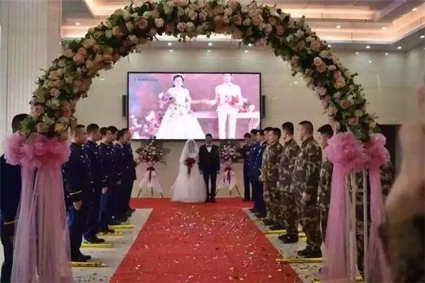 幼师和消防员的爱情令人羡慕,有个消防员男友是一种怎样的体验?