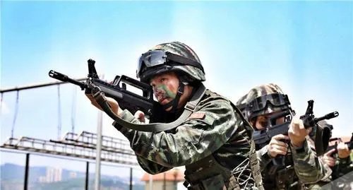我要一个新兵入伍训练项目!要详细!