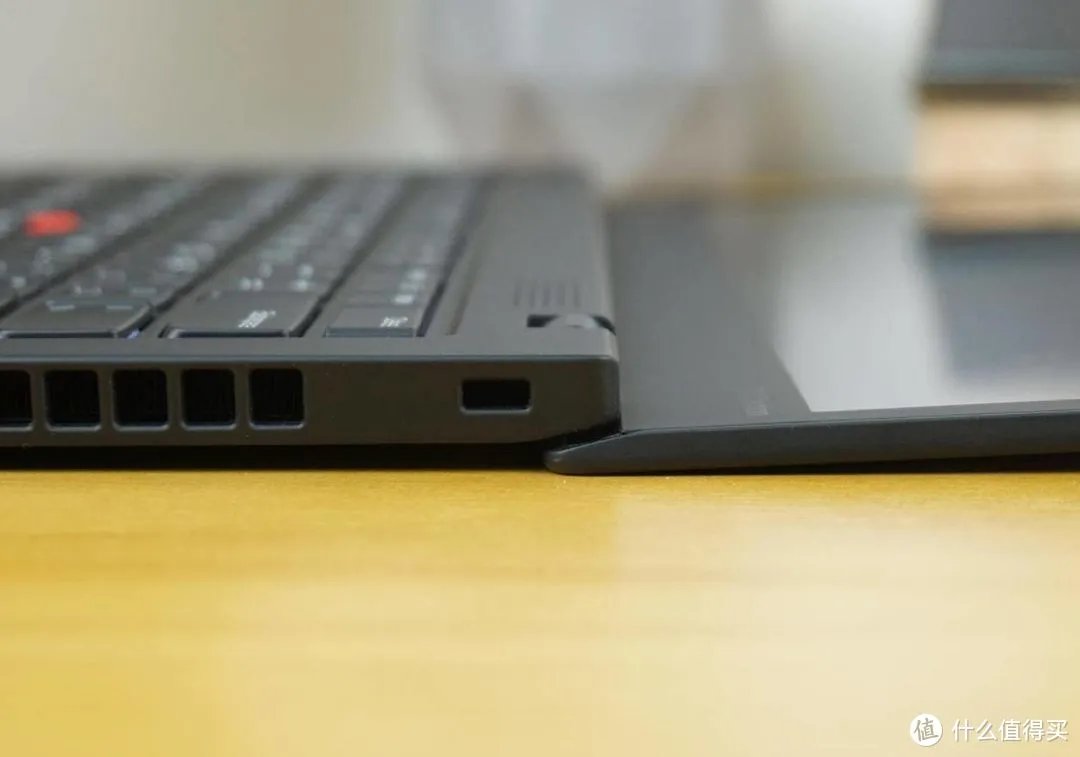 高端商务本首选,联想ThinkPad X1 Carbon 2020测评