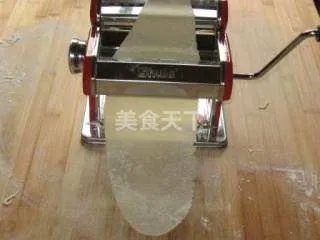 自制鸡蛋面的做法,自制鸡蛋面怎么做好吃,自制