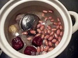 花生猪蹄汤