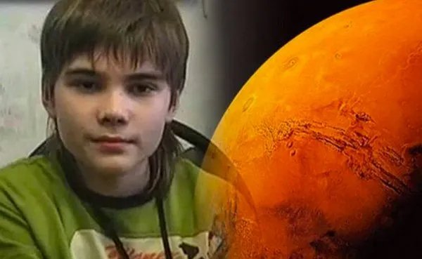 火星男孩的预言究竟是2012年还是2020年？