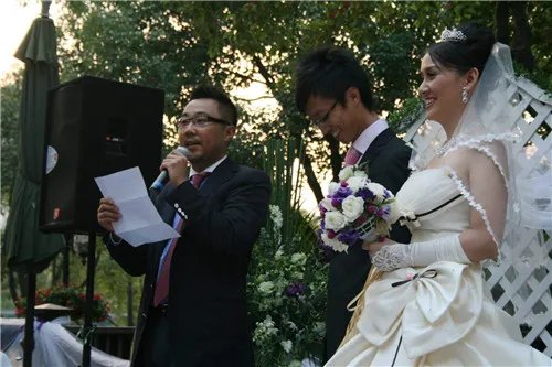 主婚人和证婚人的区别 选证婚人主婚人要注意什么