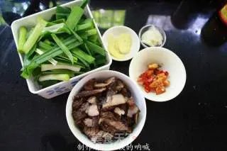 青蒜炒腊肉