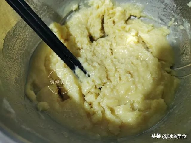 怎样做油酥饼?里面的油酥怎样做?详细的做法步骤图有吗?