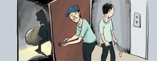 小偷反锁房主家中后又做了什么？