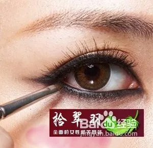 时尚韩国眼线妆如何画及画眼线的技巧